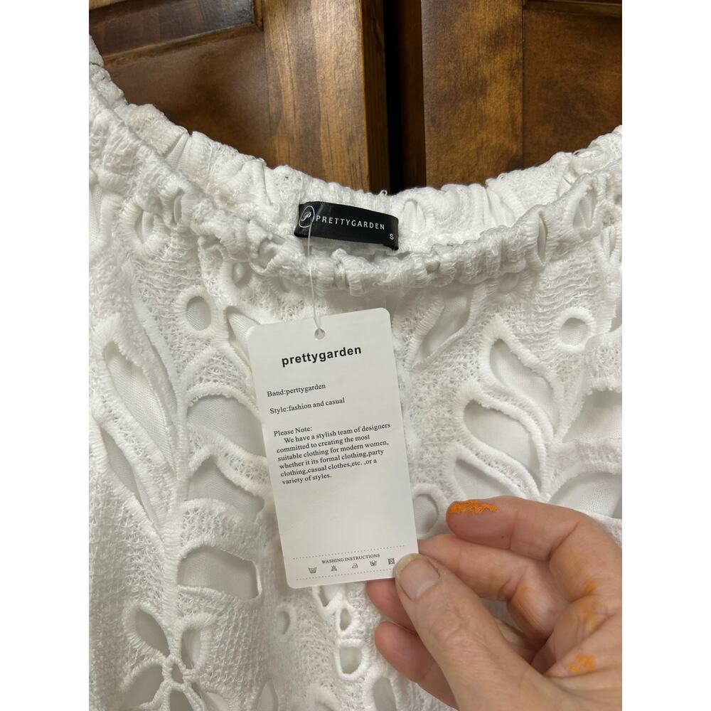 Pretty Garden NWT White Lace Top with Lining - Picture 5 of 5